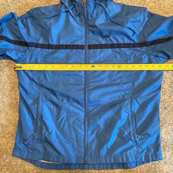 Nike Blue Windbreaker Hooded Jacket Blue Stripes Athleisure Sportswear Size M - Picture 9 of 10